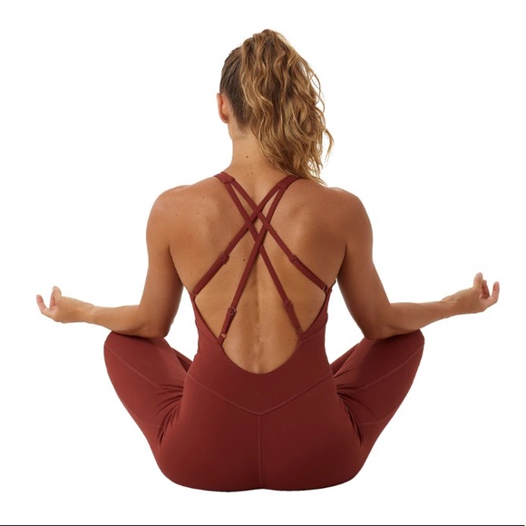 NWT Lolë Yoga Jumpsuit - Saffron - Size XS - Picture 3 of 6